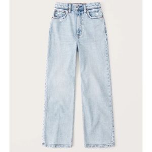 Abercrombie Ultra High Rise Cropped Wide Leg Jeans light wash